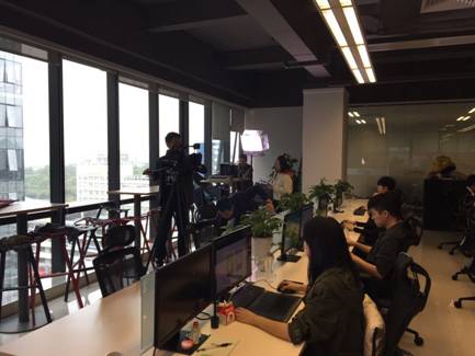 《玩唄斗牌》宣傳片拍攝花絮公開：男模幕后很高能